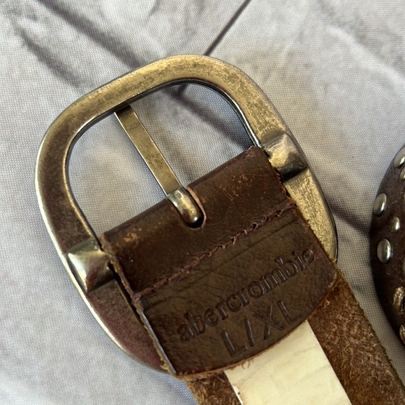 Abercrombie studded brown leather belt size L-XL - Picture 3 of 7
